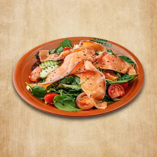 Salată cu somon