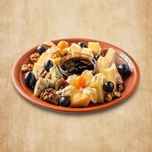 Paletă din cașcaval „Curcubeu Carpatic”